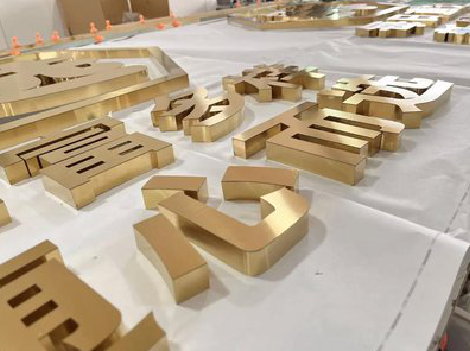 巴马拉丝不锈钢字的特点。