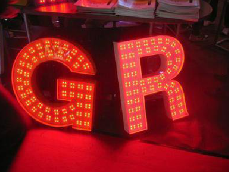 巴马LED发光字常见的安装误区。